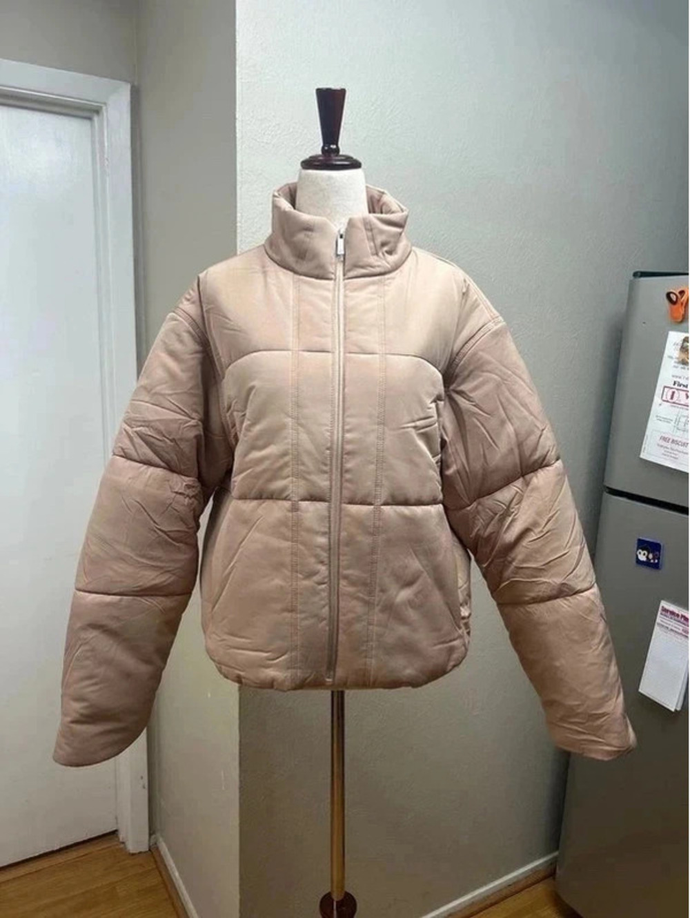 TravisMathew Mont Blanc 3.0 Women’s Puffer Jacket XL NWT – Tan
